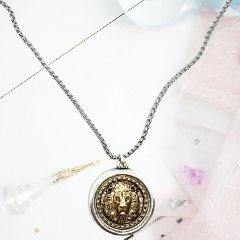 Two-Tone Lion of Judah Coin Necklace With Pendant Holder - Amela&